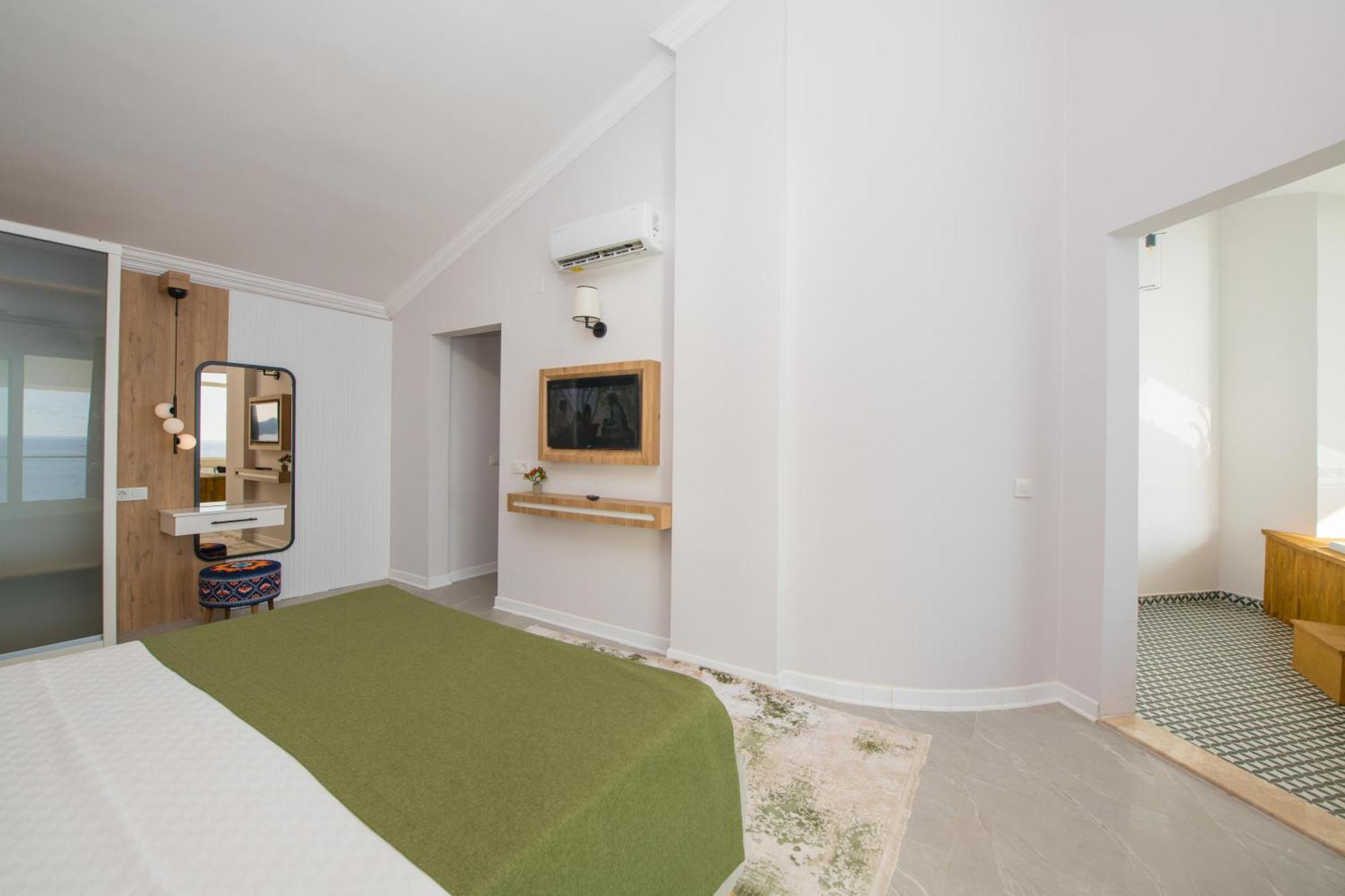 Beachfront White Villa With Private Swimming Pool Kalkan Exterior foto